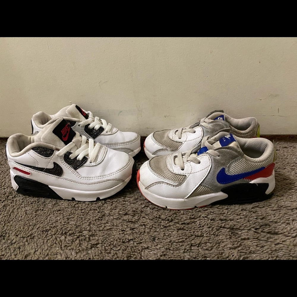Nike toddler shoes size 10c